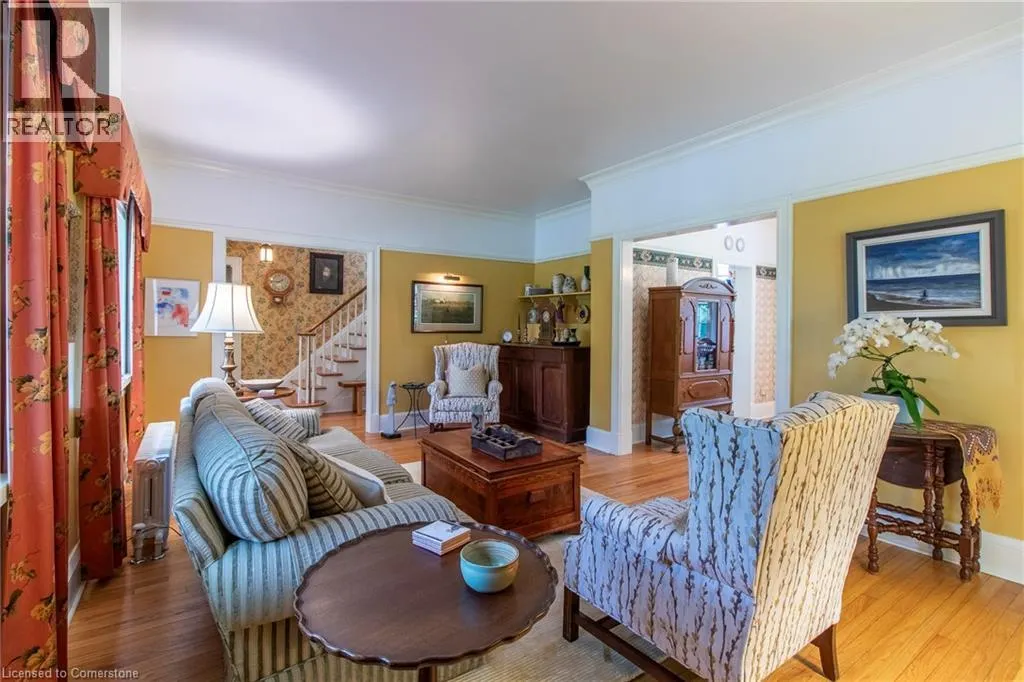 312 NELSON Street W