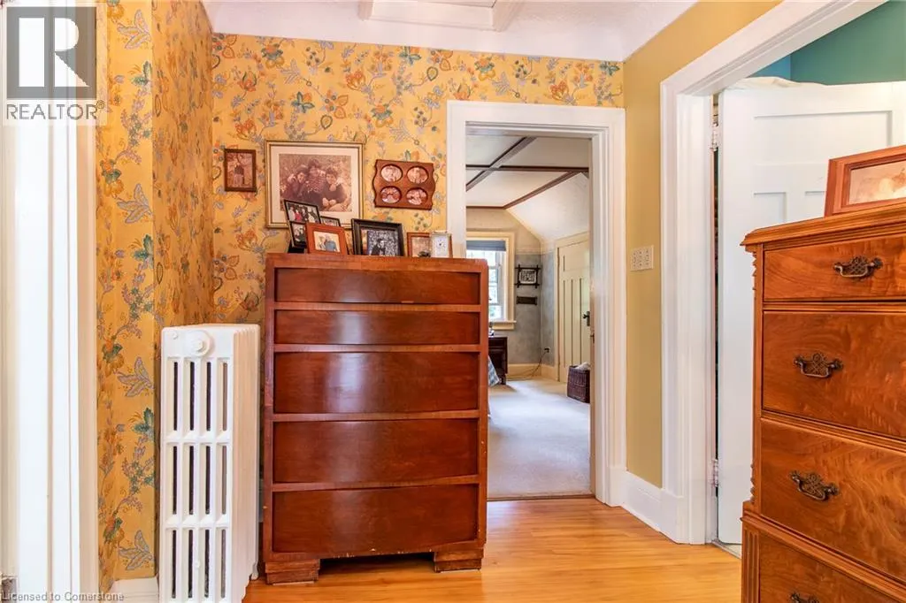 312 NELSON Street W