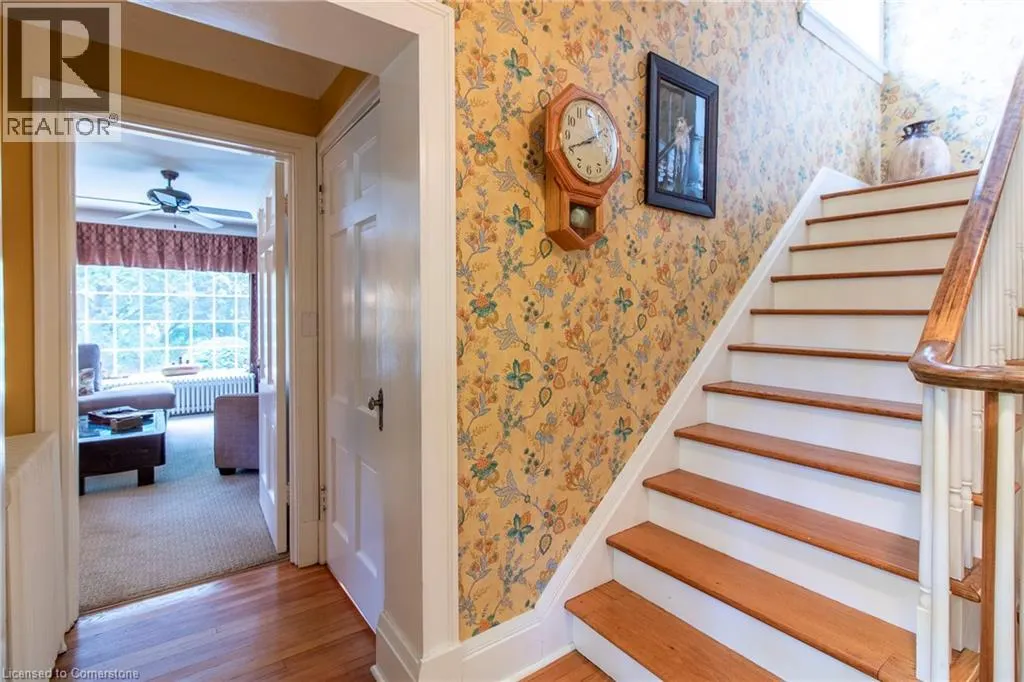 312 NELSON Street W
