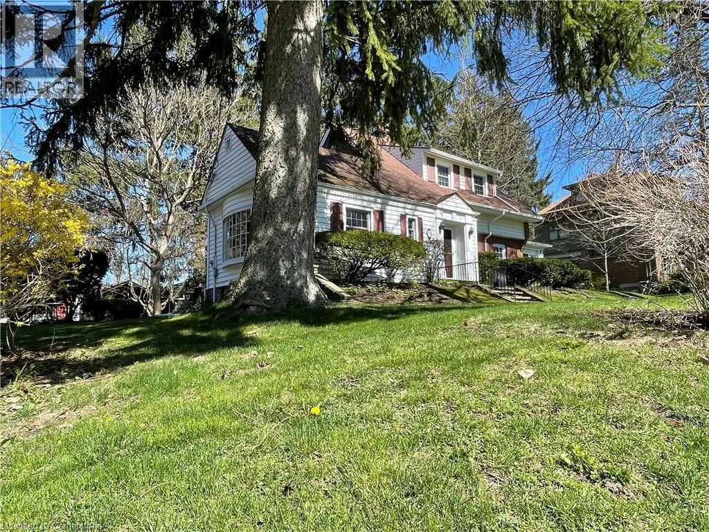 312 NELSON Street W