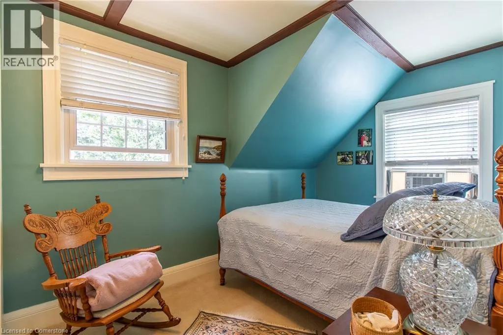 312 NELSON Street W