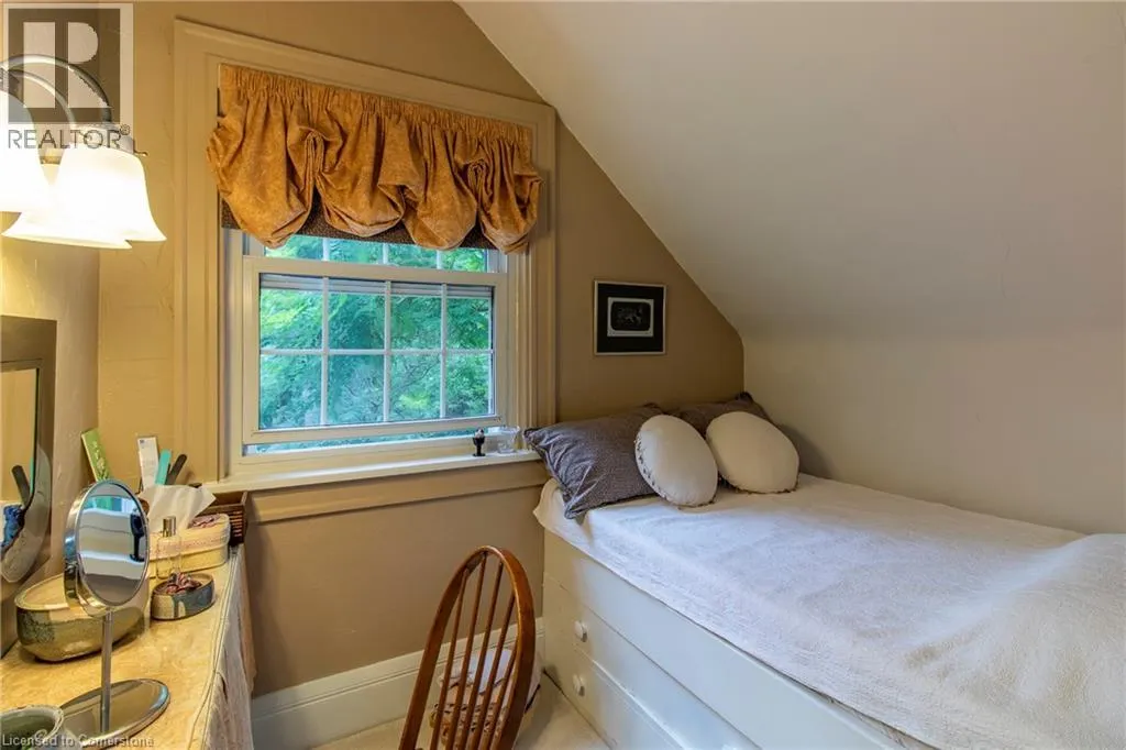 312 NELSON Street W