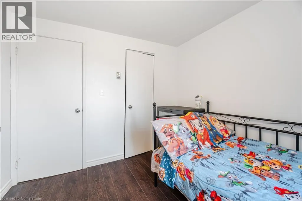 244 KINMOUNT Crescent