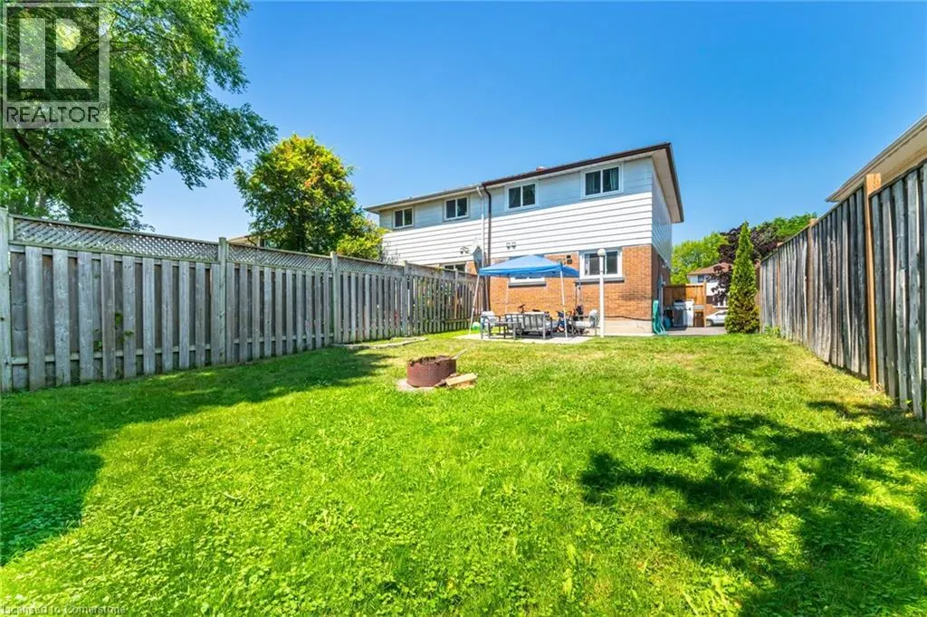 244 KINMOUNT Crescent
