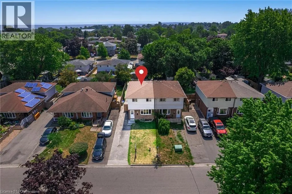 244 KINMOUNT Crescent