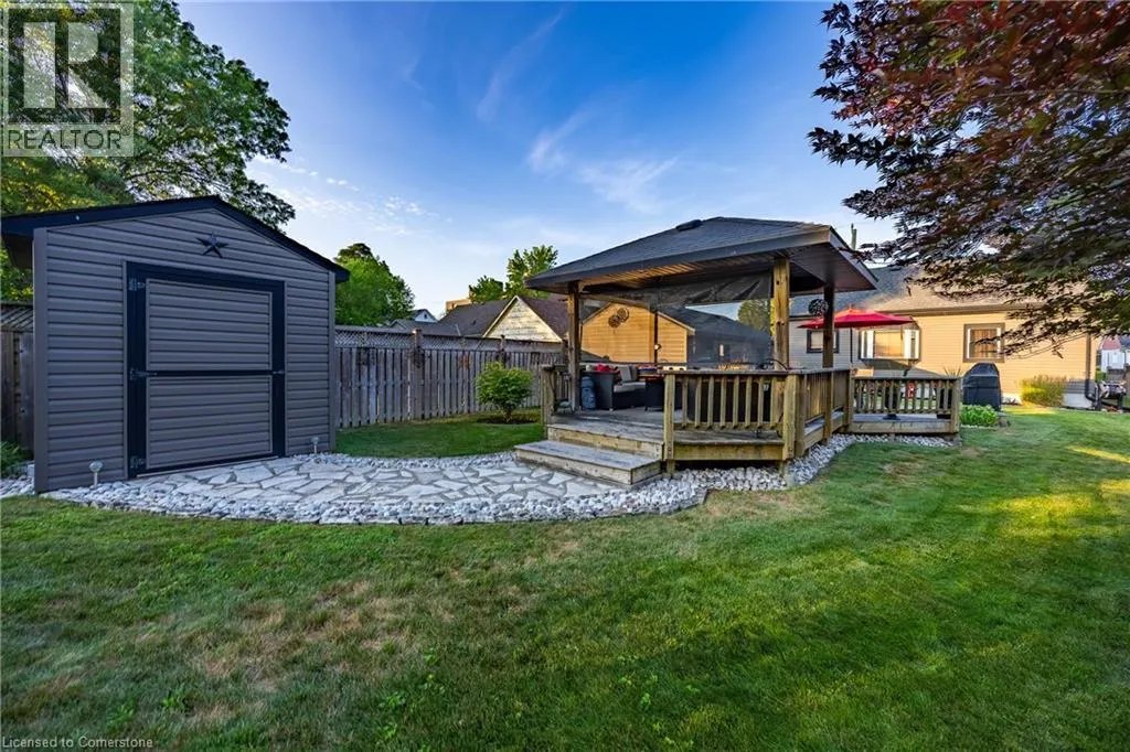 22 LEE Avenue