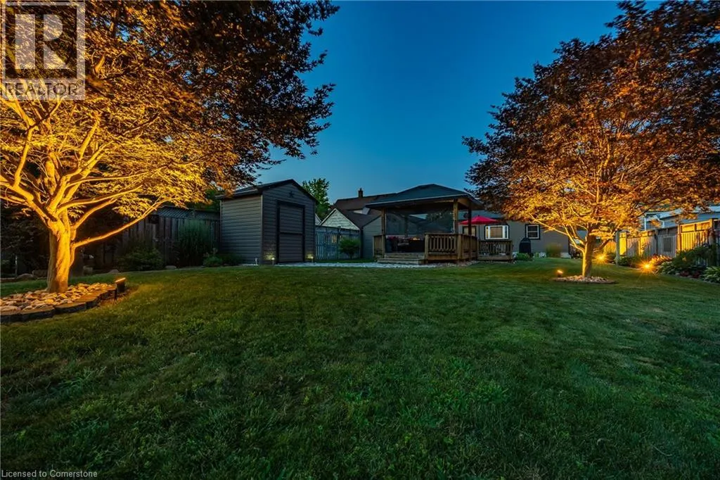 22 LEE Avenue