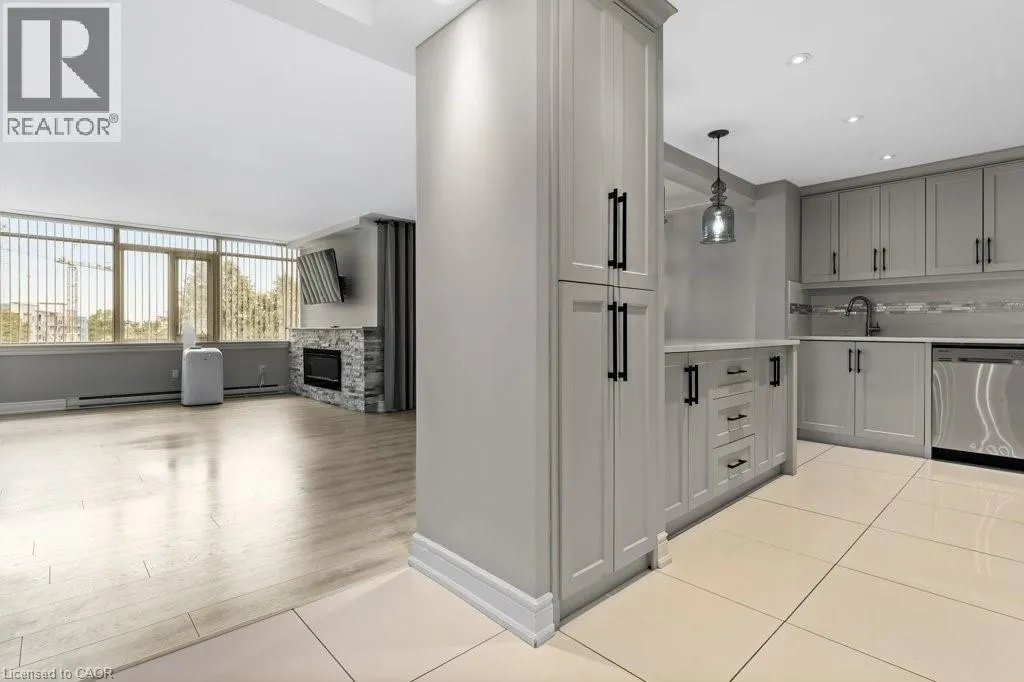 40 HARRISFORD Street Unit# 305, #305