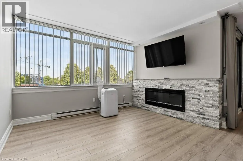 40 HARRISFORD Street Unit# 305, #305