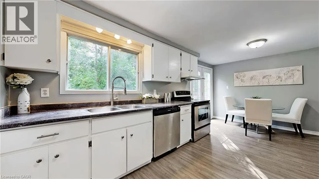 23 BRIARLEA Road