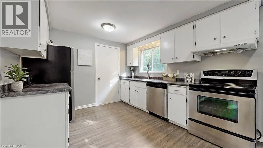 23 BRIARLEA Road