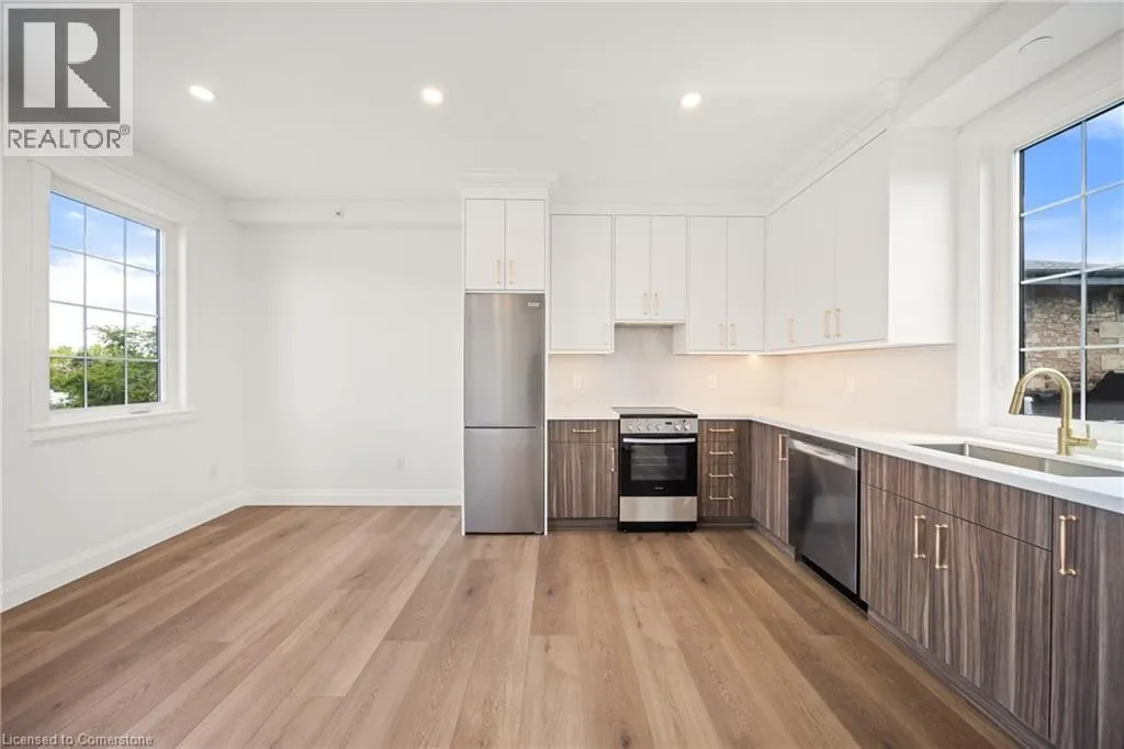 153 MAIN Street E Unit# 7, #7