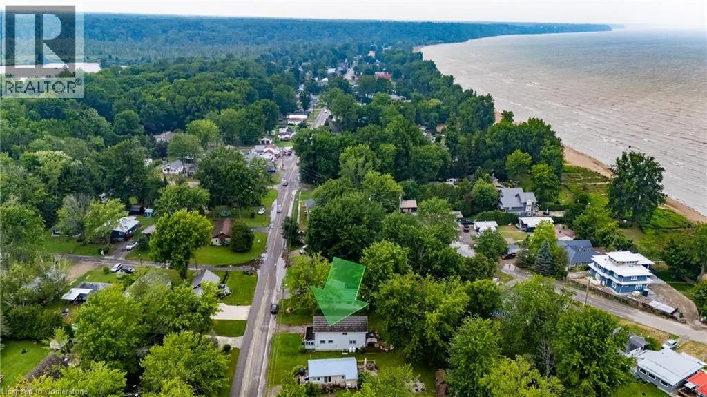 306 CEDAR Drive