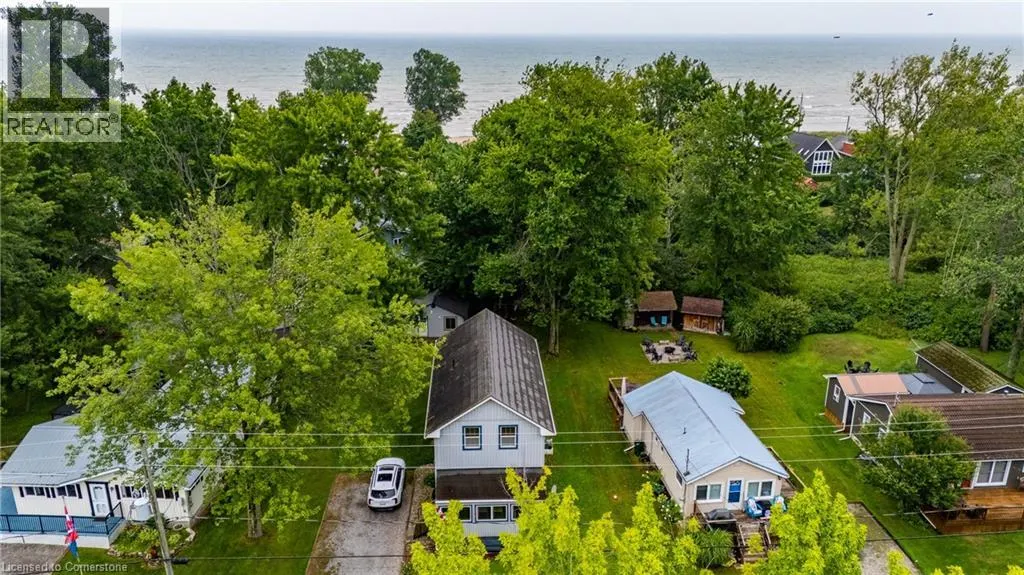306 CEDAR Drive