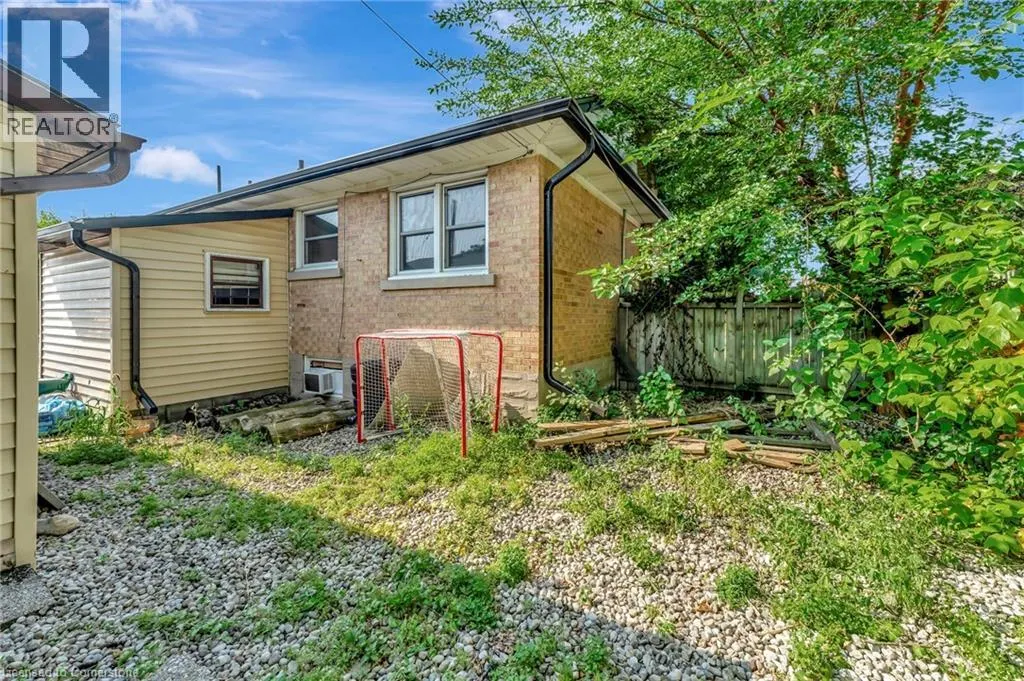 154 BRENTWOOD Avenue