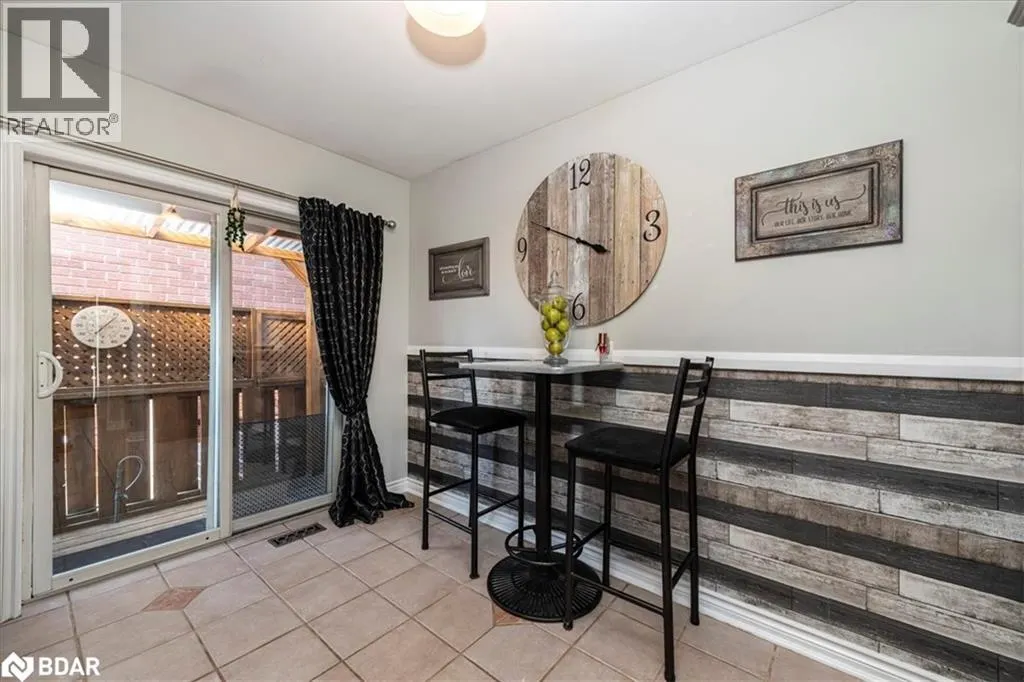 114 CHIEFTAIN Crescent