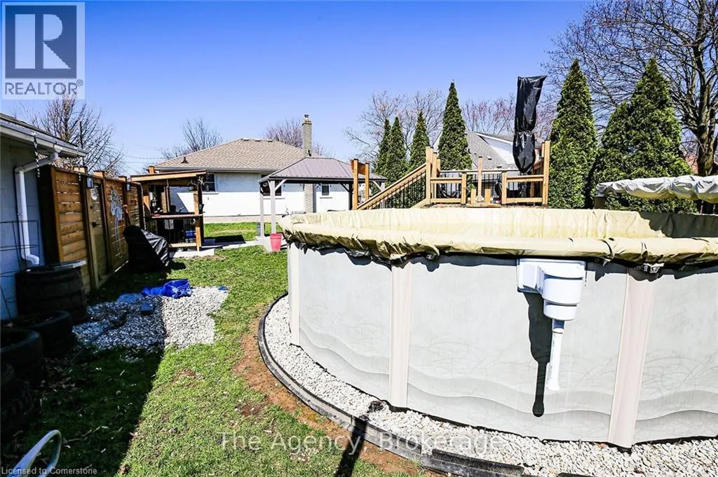 14 HEYWOOD Avenue