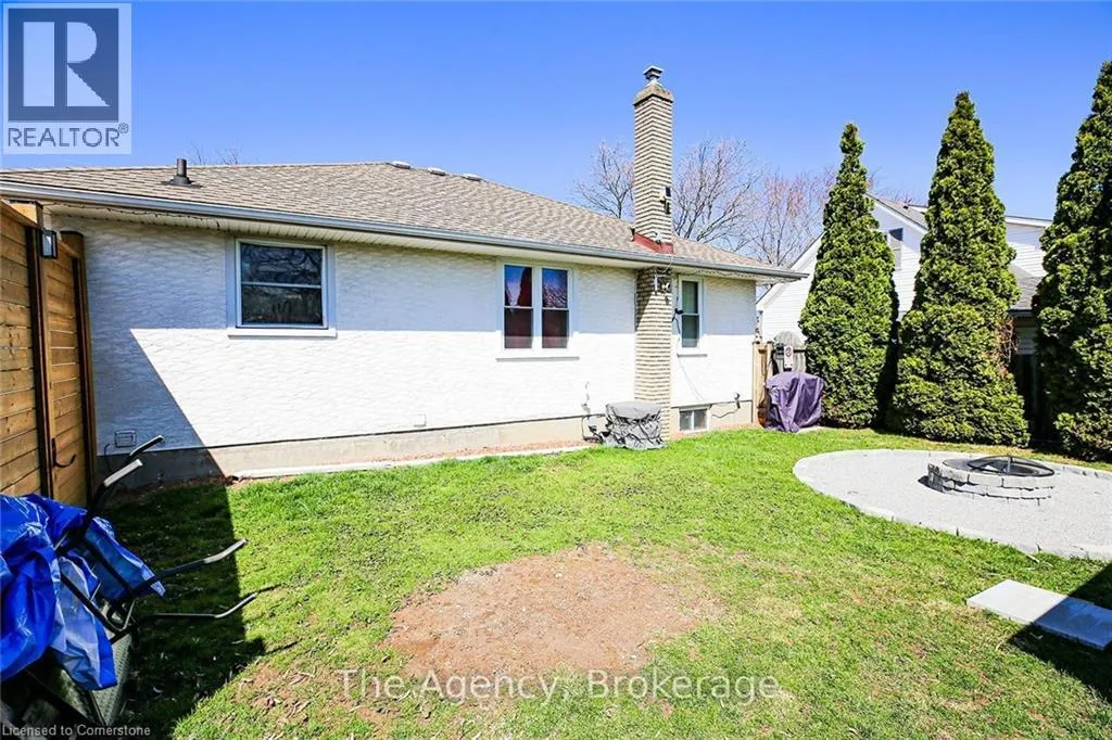 14 HEYWOOD Avenue