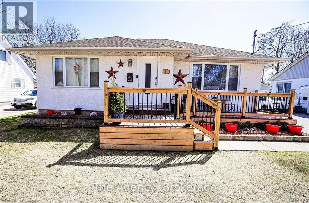14 HEYWOOD Avenue