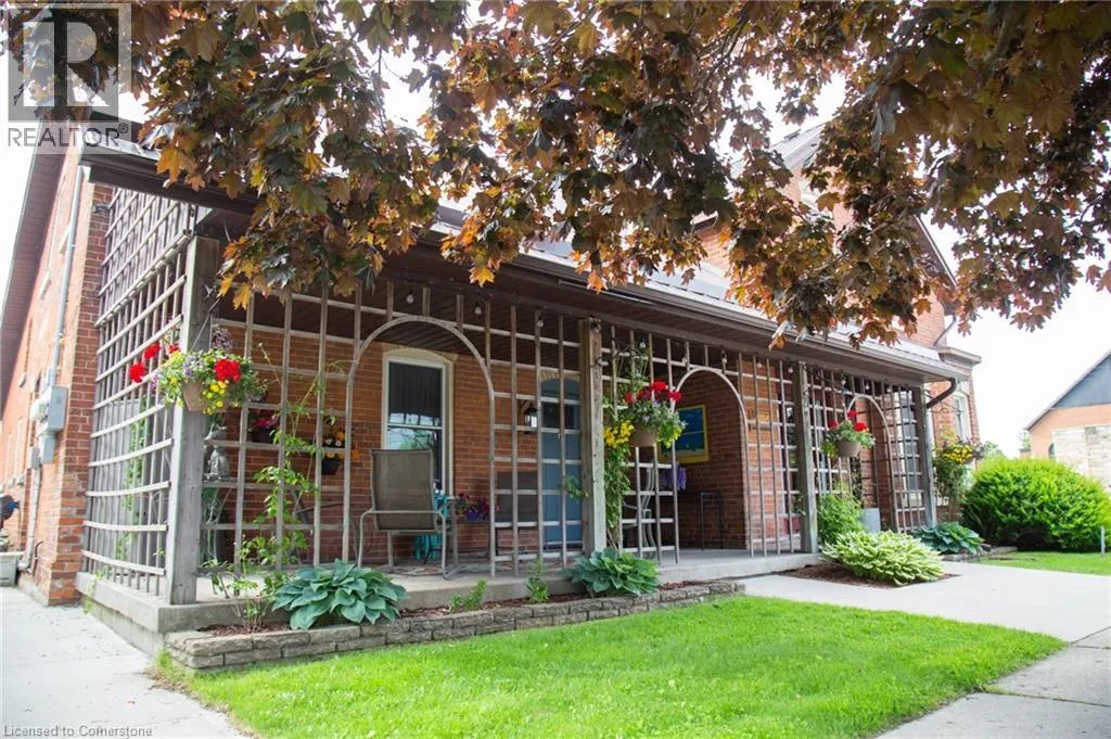 21 CHAPMAN Street W