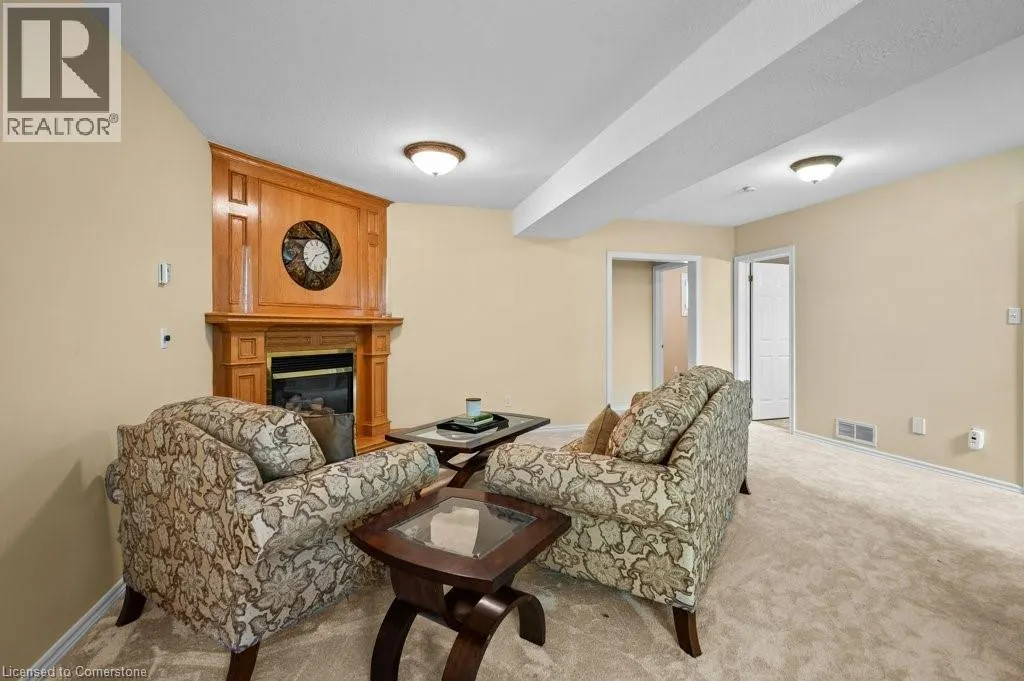 25 HYSLOP Drive
