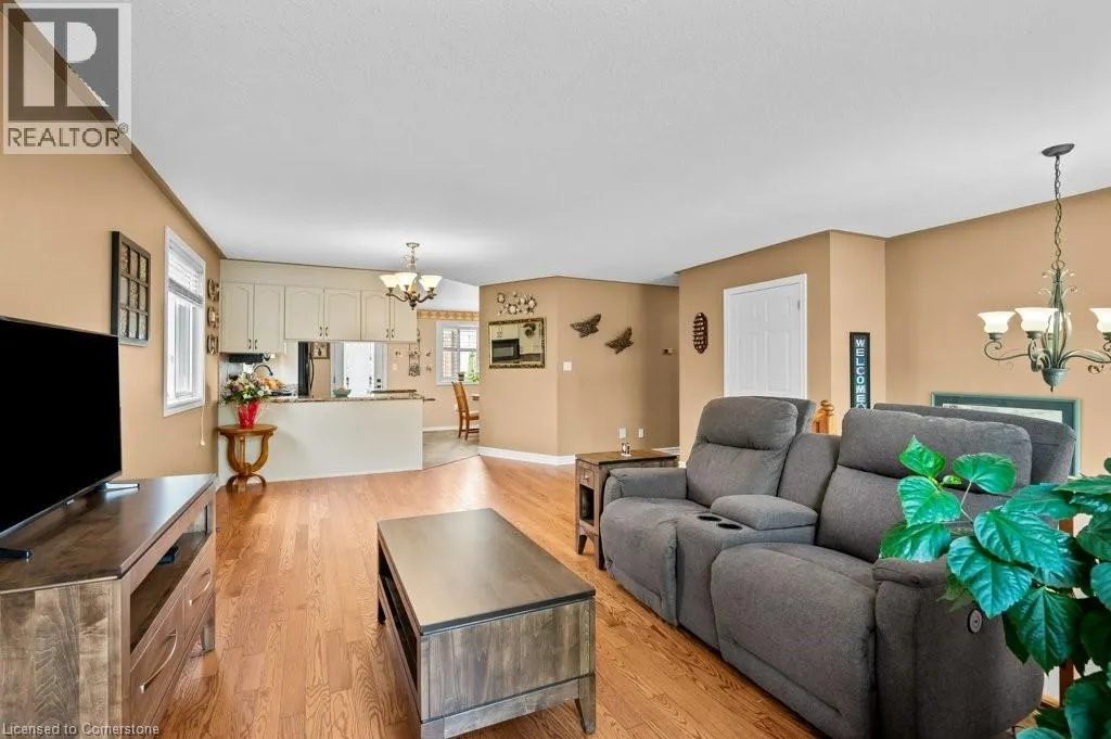 25 HYSLOP Drive