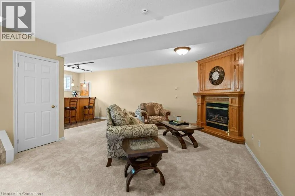 25 HYSLOP Drive