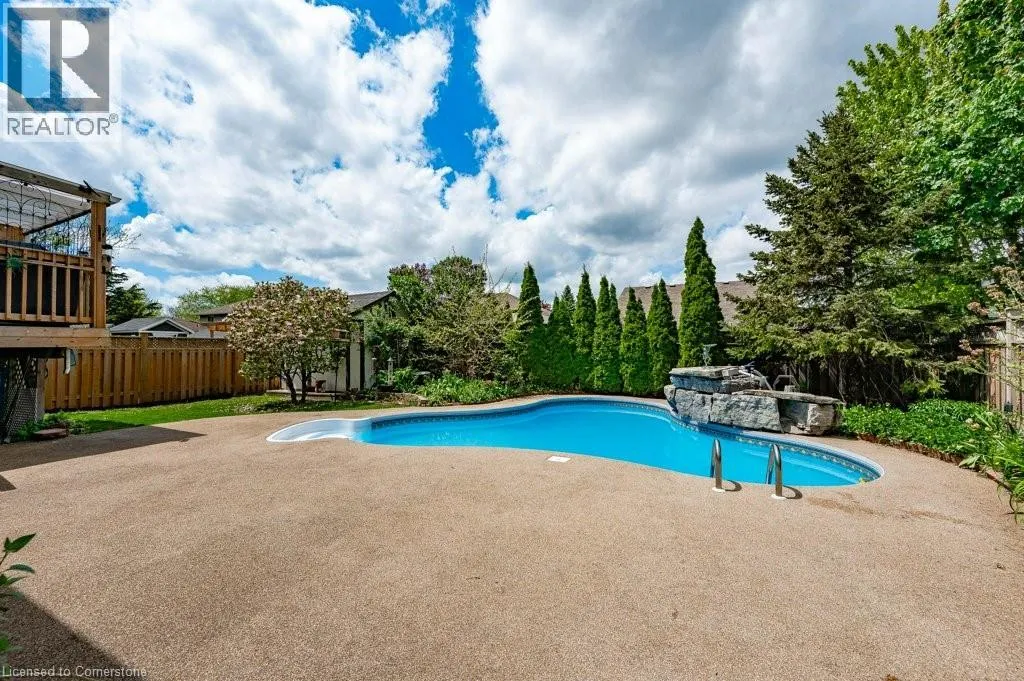 25 HYSLOP Drive