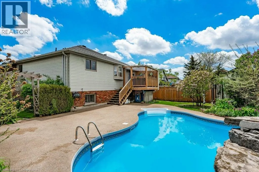 25 HYSLOP Drive