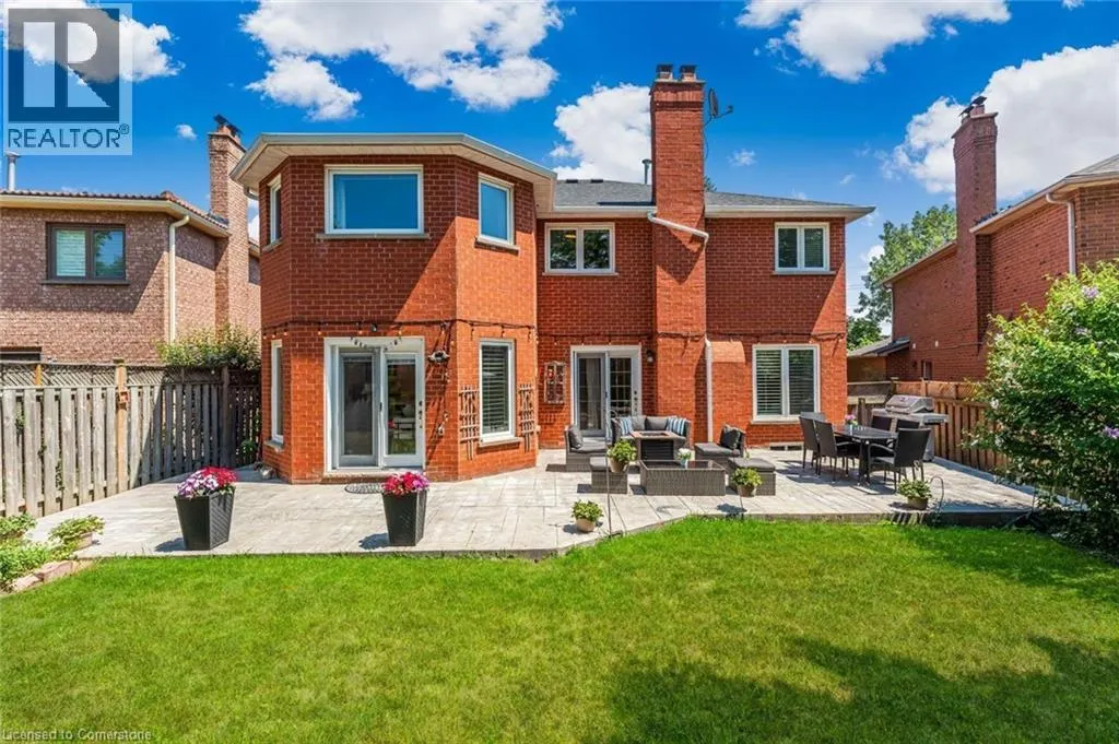 2816 ROSEWOOD Lane