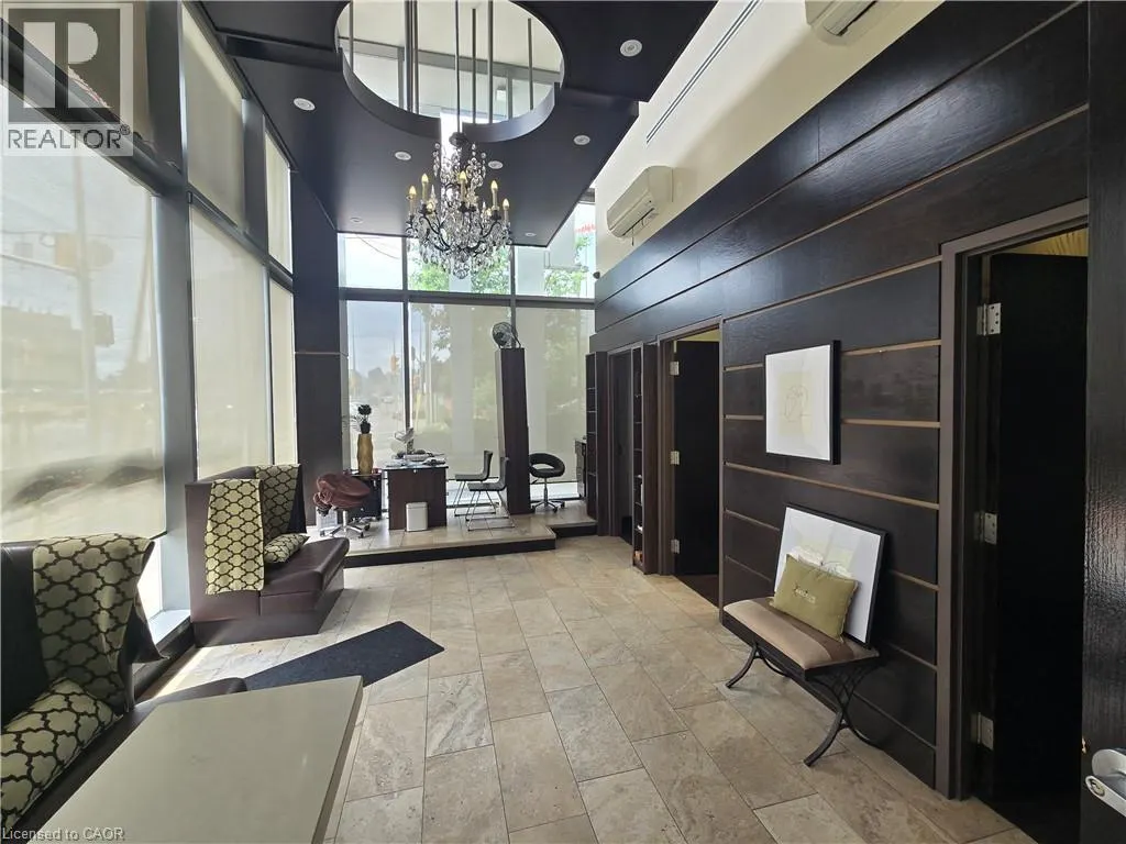 4033 HURONTARIO Street Unit# 1, #1