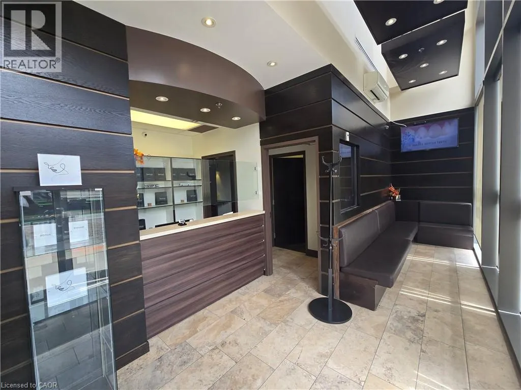 4033 HURONTARIO Street Unit# 1, #1