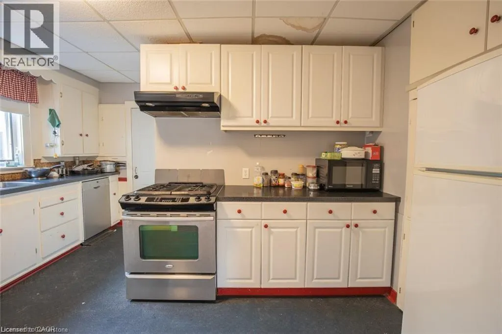 36 WEST 3RD Street Unit# Main, #Main