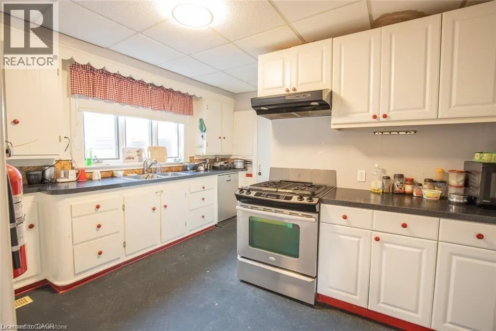 36 WEST 3RD Street Unit# Main, #Main