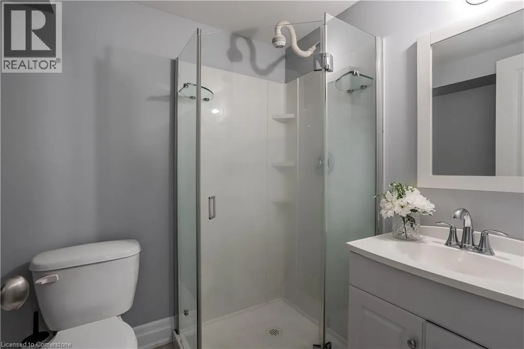 447 WOODVIEW Road Unit# 3, #3
