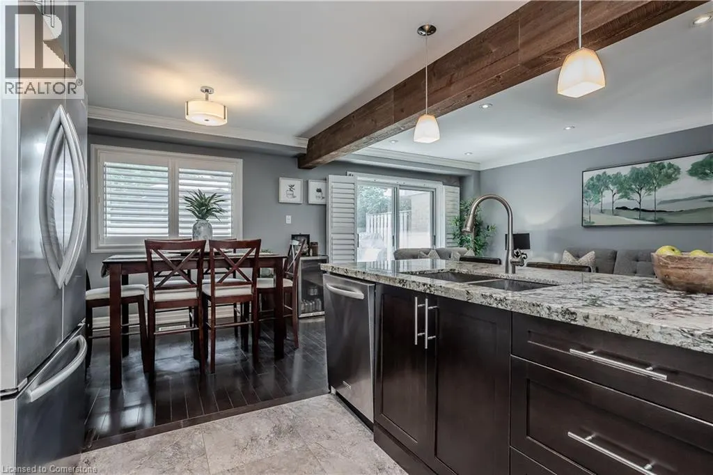 447 WOODVIEW Road Unit# 3, #3