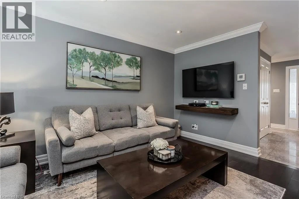 447 WOODVIEW Road Unit# 3, #3