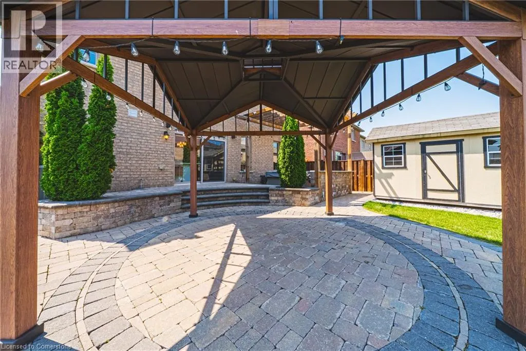 8788 DOGWOOD Crescent