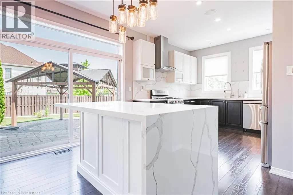 8788 DOGWOOD Crescent
