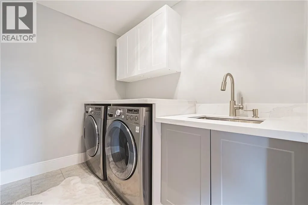 8788 DOGWOOD Crescent