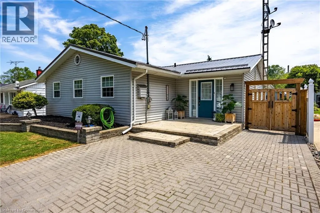 54 RIDGEWOOD Drive
