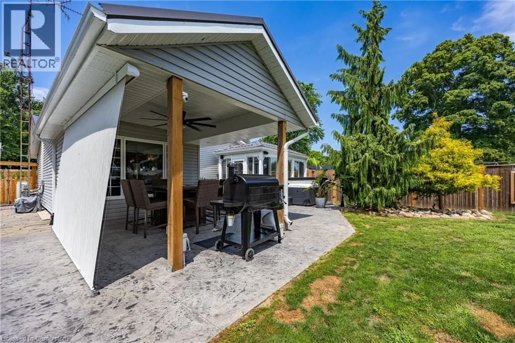 54 RIDGEWOOD Drive