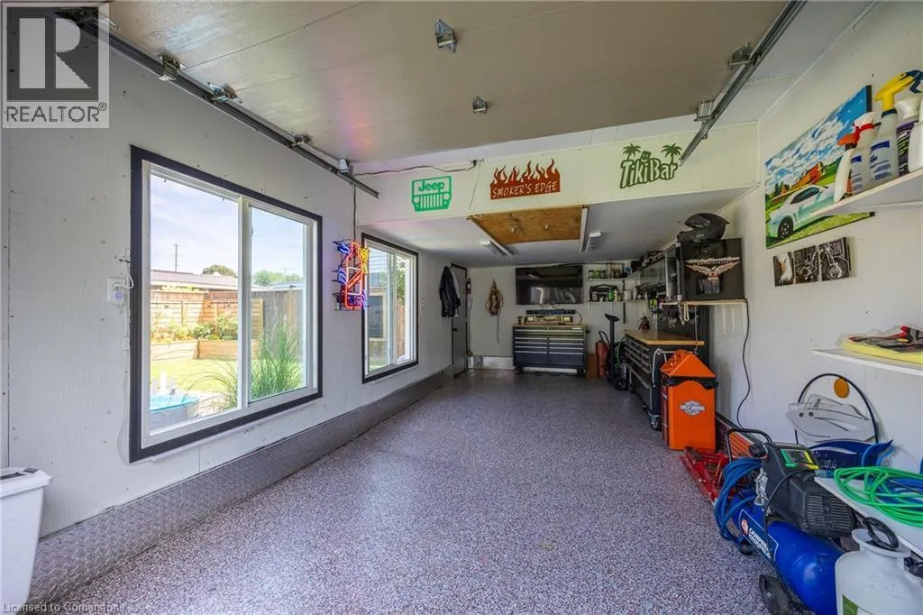 54 RIDGEWOOD Drive