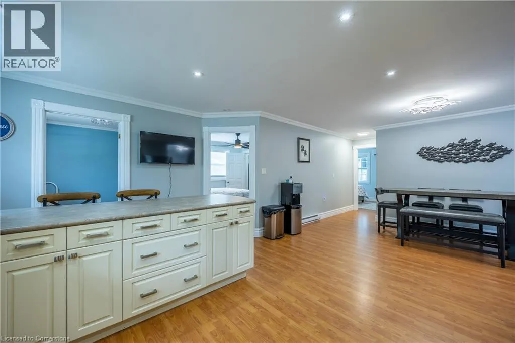 54 RIDGEWOOD Drive