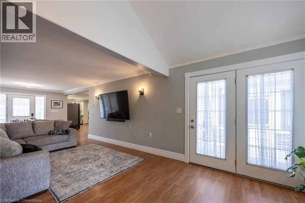 54 RIDGEWOOD Drive