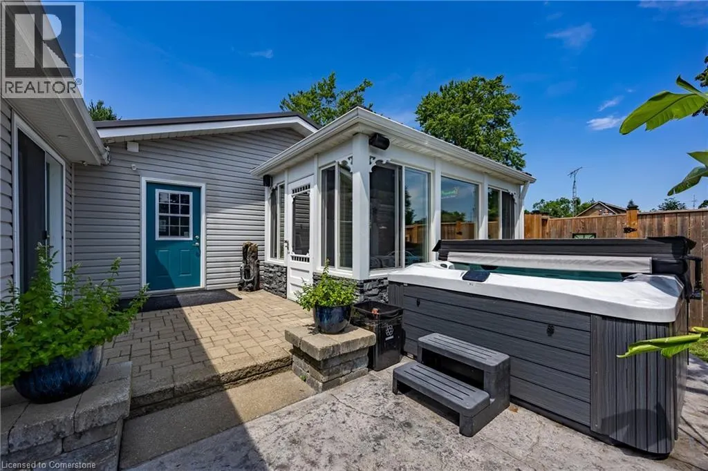 54 RIDGEWOOD Drive