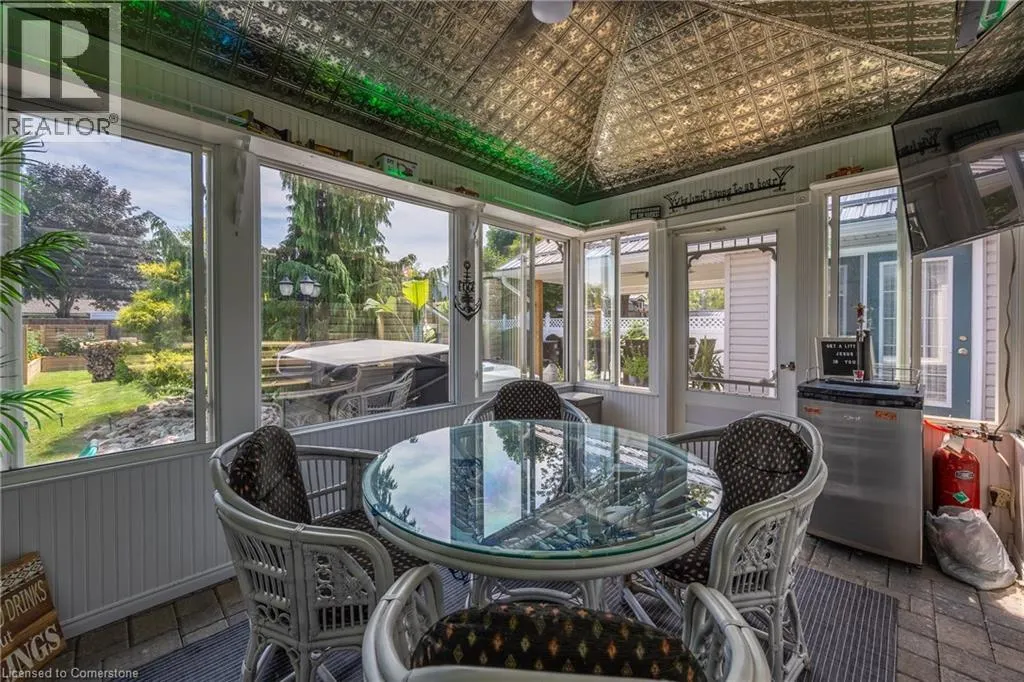 54 RIDGEWOOD Drive