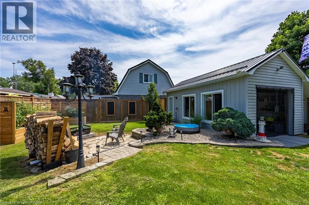 54 RIDGEWOOD Drive
