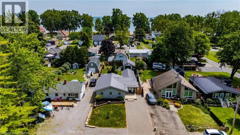 54 RIDGEWOOD Drive