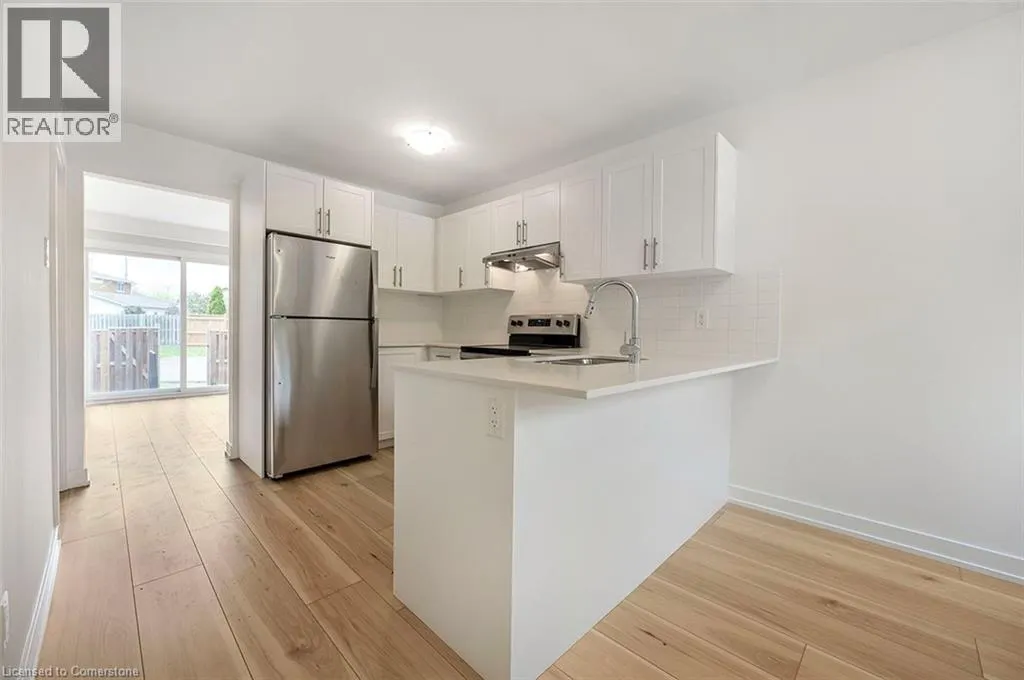 81 WOODMAN Drive N